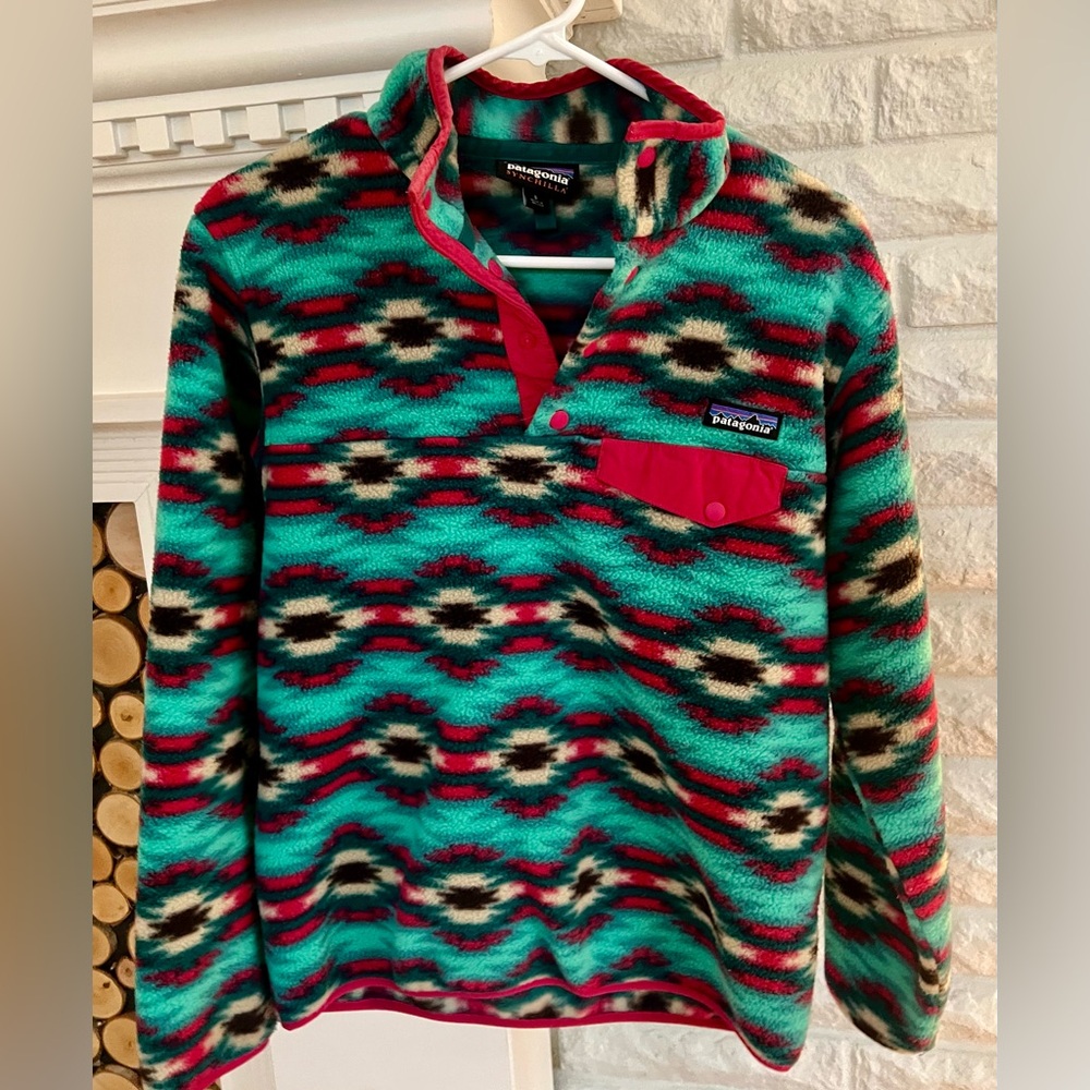 Patagonia Synchilla Teal and Red Fleece size small